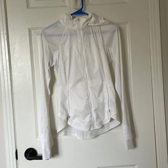 Lululemon jacket - Picture 1 of 4